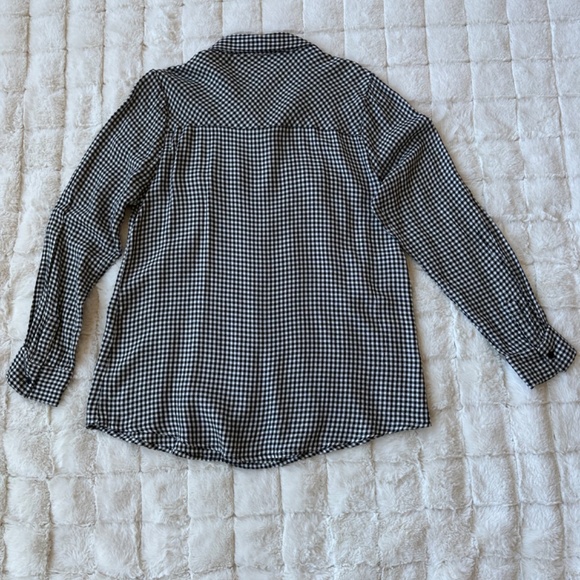 Modish Rebel Button Down Top - Picture 2 of 2